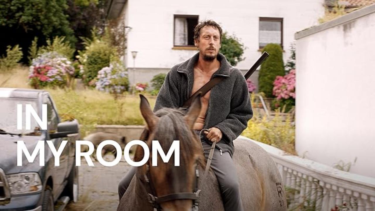 فيلم In My Room 2018 مترجم